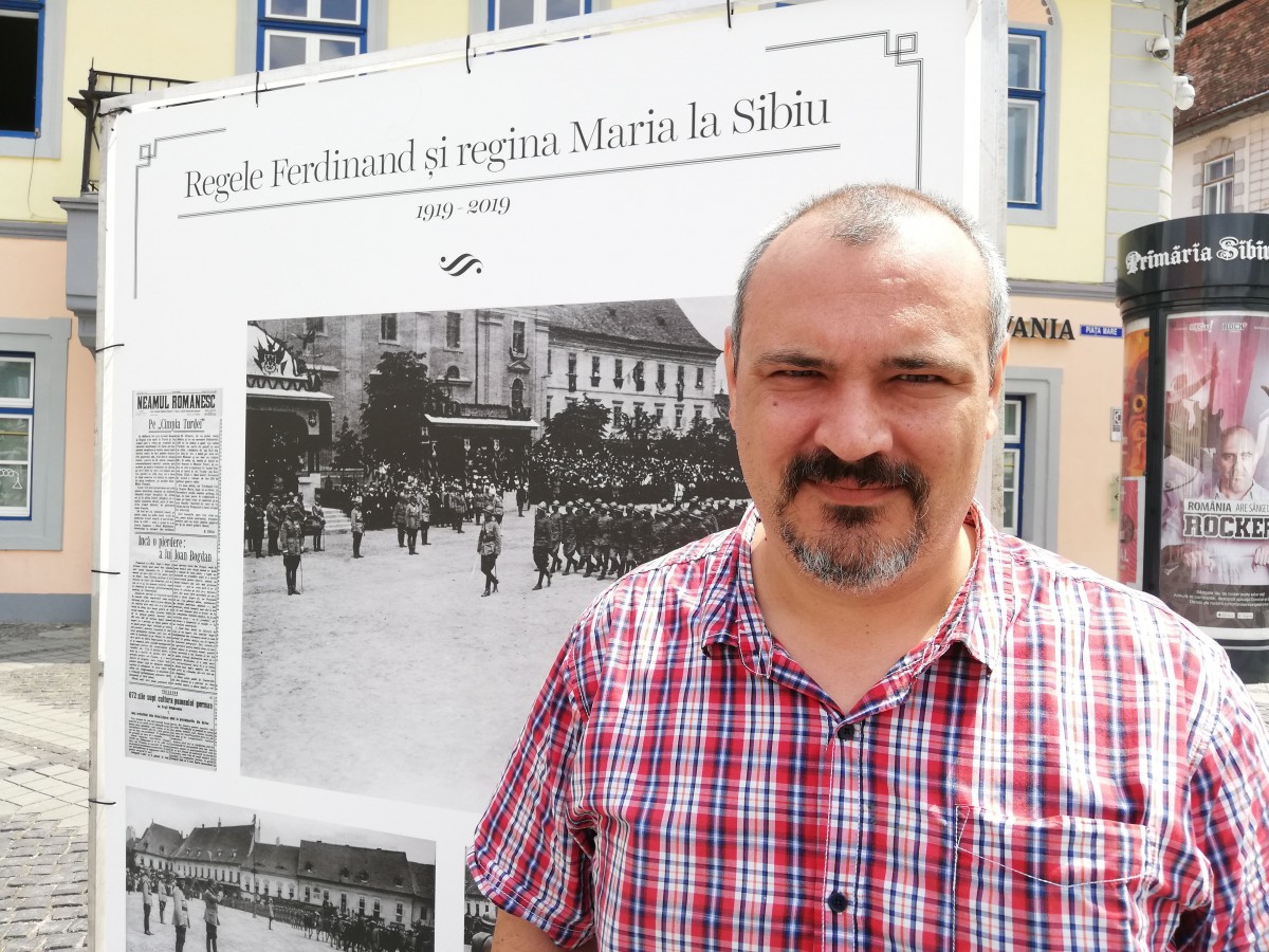 INTERVIU despre vizita regelui Ferdinand și a reginei Maria în Sibiu: fotografii inedite în Piața Mare