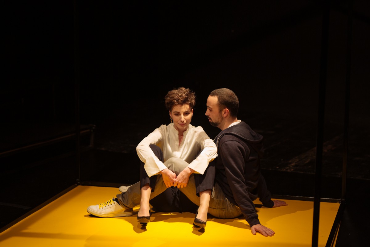 Spectacol inedit la Teatrul „Gong”:  „Când te iubesc trebuie redus la tubesc”