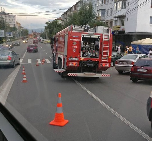 Incendiu pe acoperișul unui magazin Profi