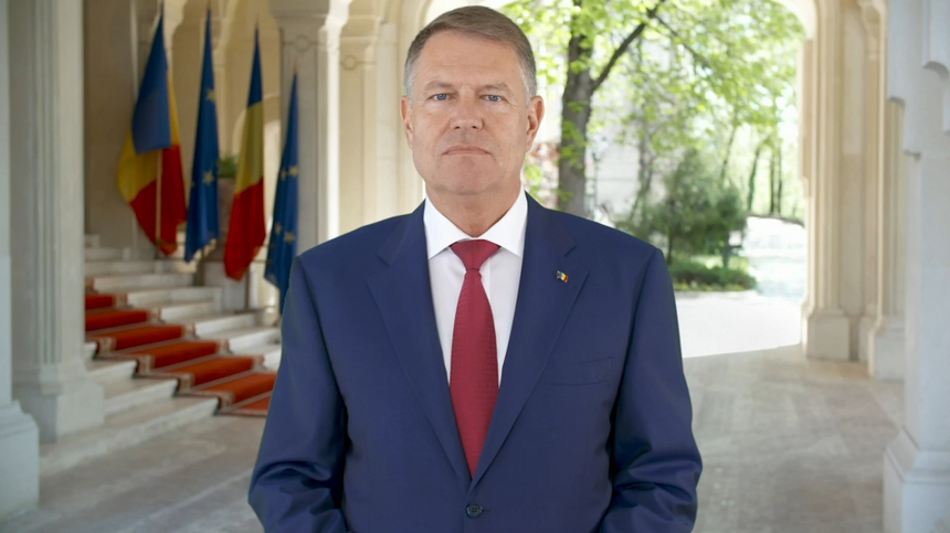 Președinte Iohannis: Ne manifestăm iubirea faţă de cei dragi tocmai renunţând să-i avem lângă noi