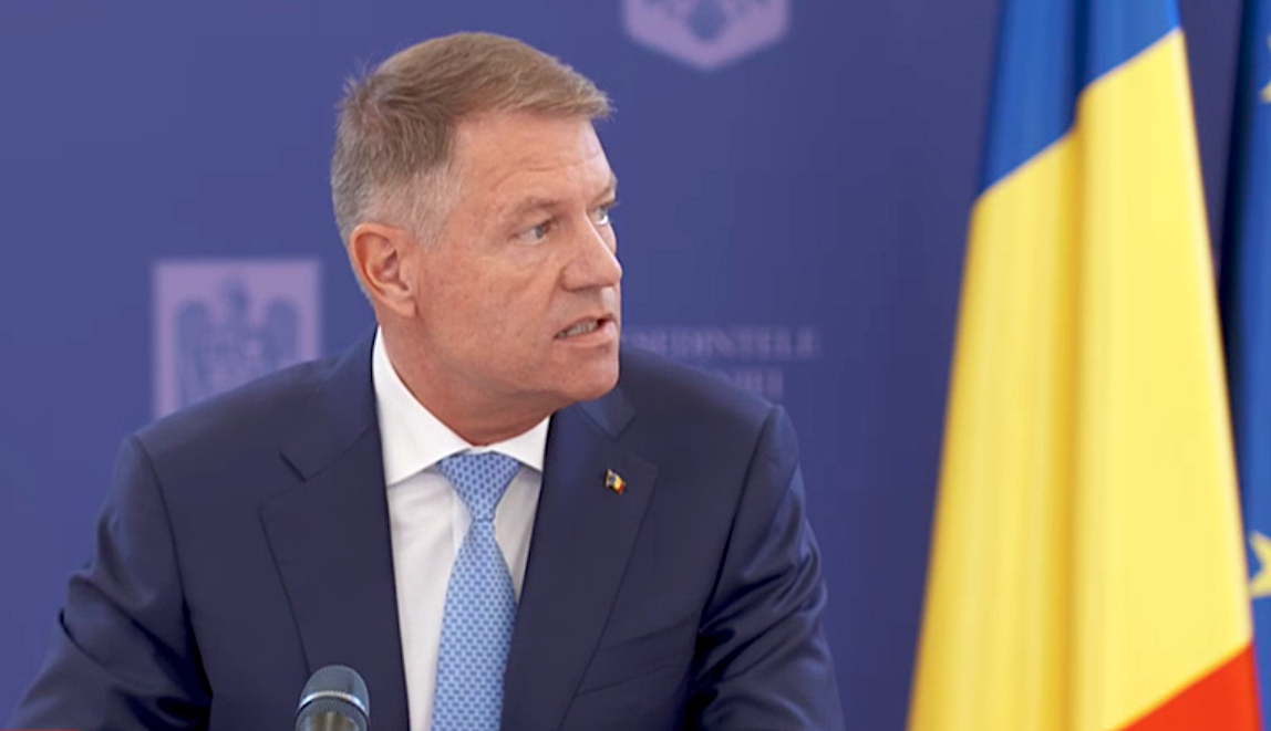 Iohannis, întrebat unde s-a tuns în starea de urgență: ”tot așa... acasă”