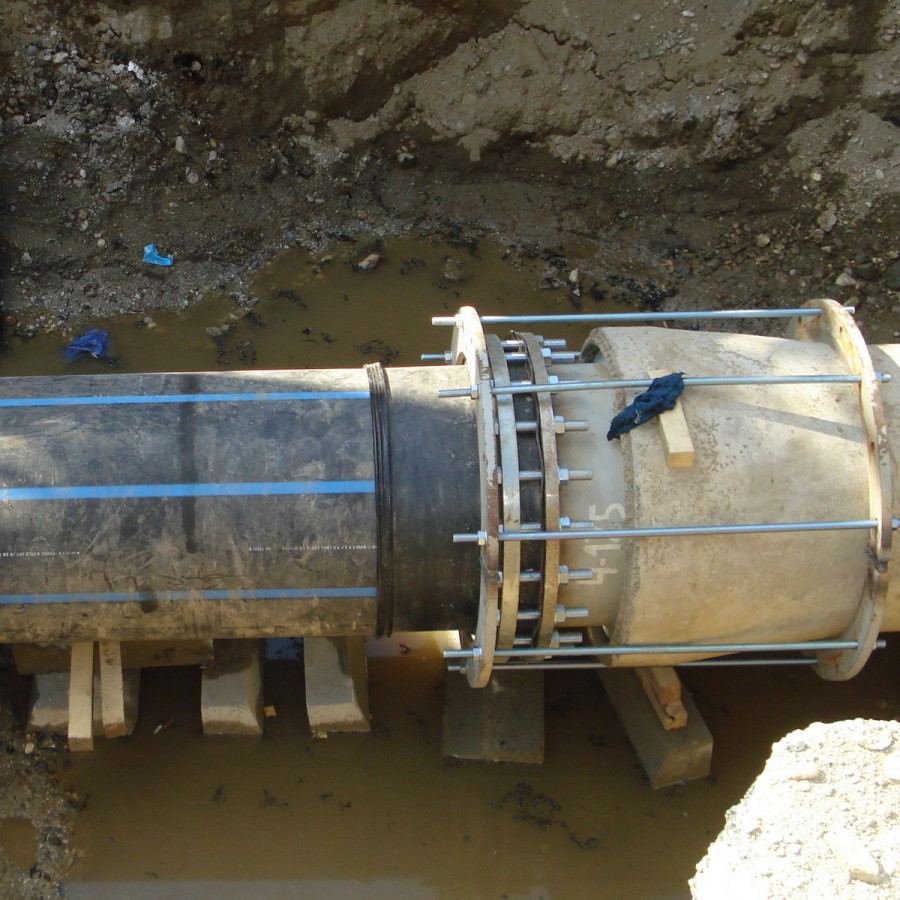 5.000 de consumatori ai Apă-Canal, lăsați fără apă de electricieni