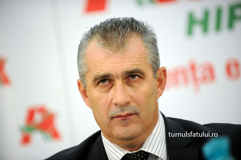 DNA la Șelimbăr: notarii Bucșă și Suciu, dar și primarul Daniel Maricuța sunt vizați de procurori. Fraude de peste 114 milioane de euro