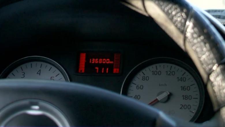 A cumpărat o mașină cu 660.000 de km la bord, dați înapoi la 130.000