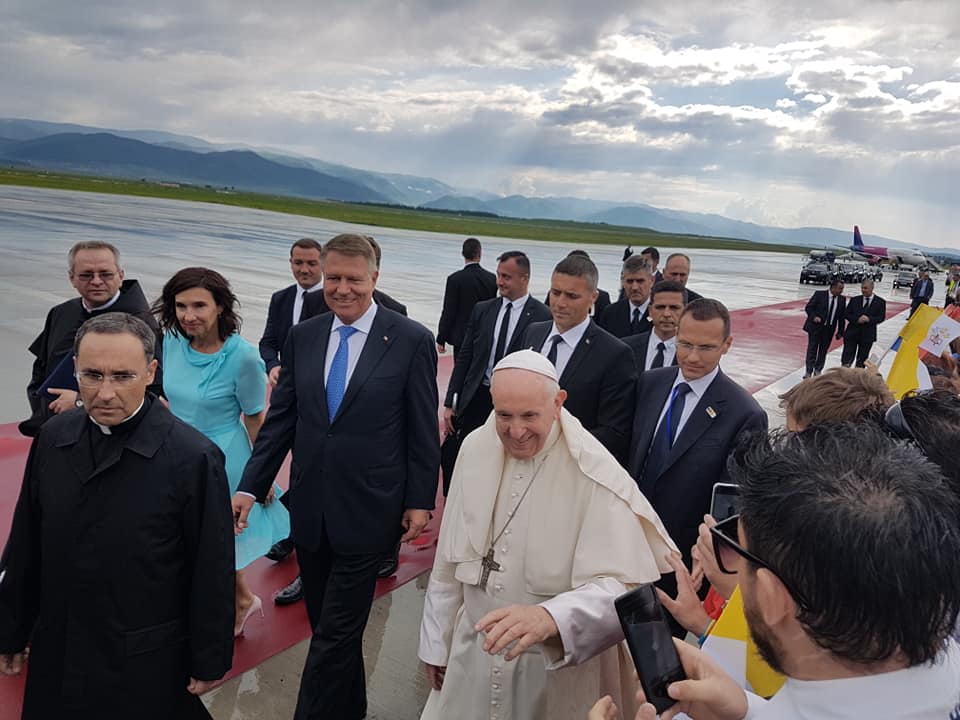 Papa Francisc a donat cinci ventilatoare pentru bolnavii de Covid-19 din România