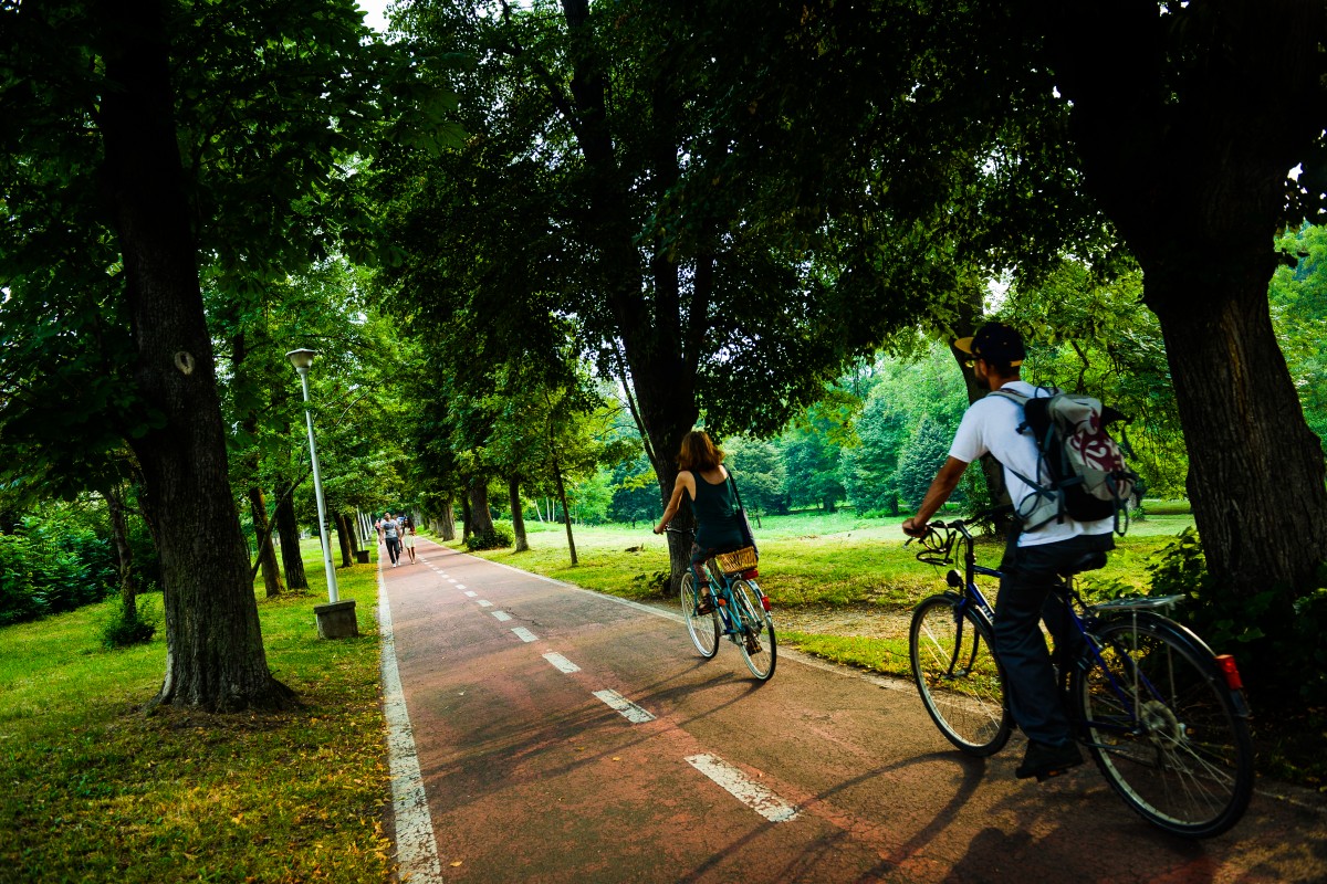 Lista investițiilor prin care Sibiul vrea să devină lider regional în 2023, din fonduri UE: de la bike-sharing cu 300 de biciclete la extinderi de școli și grădinițe
