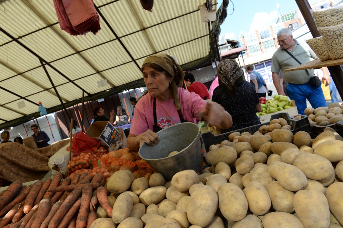 Birț, după decizia de închidere a mall-urilor: piețele rămân deschise