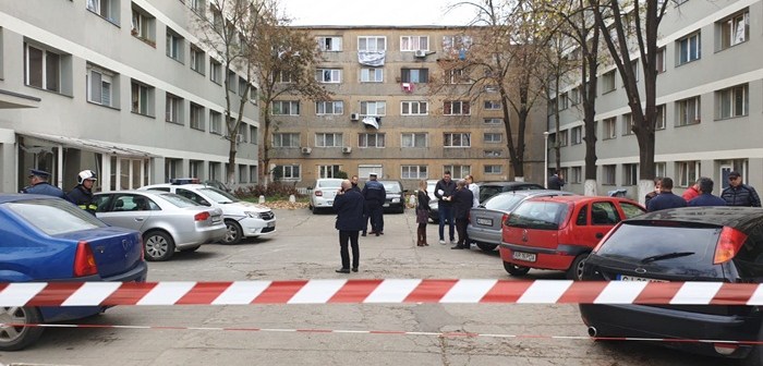 Nouă polițiști au ajuns la spital după ce au intrevenit, în Timișoara, în blocul în care s-au folosit substanțe toxice