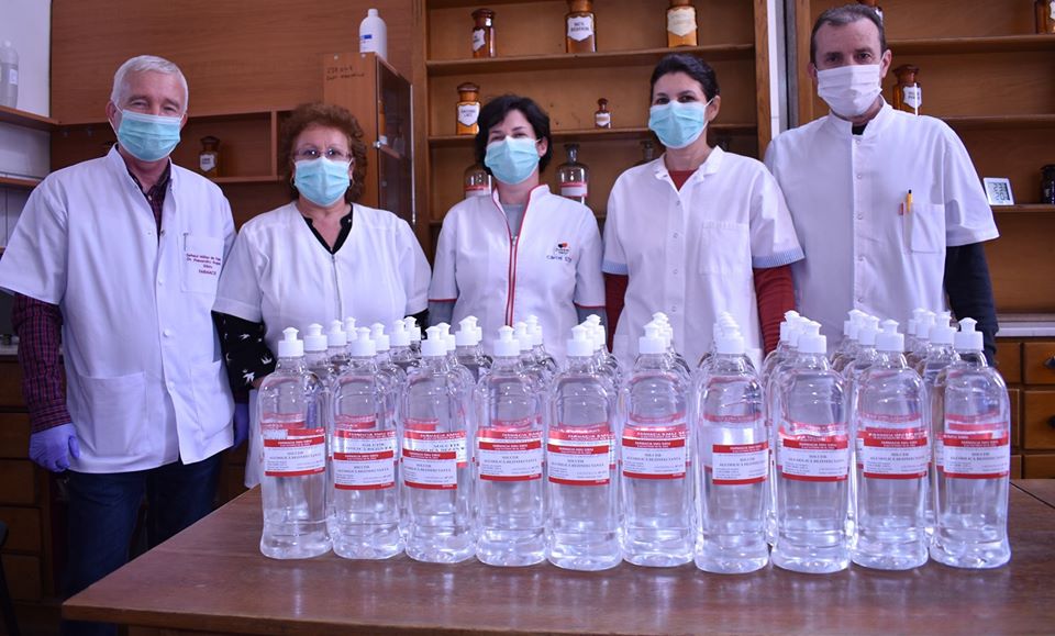 Farmacia Spitalului Militar produce dezinfectant pentru circuit închis