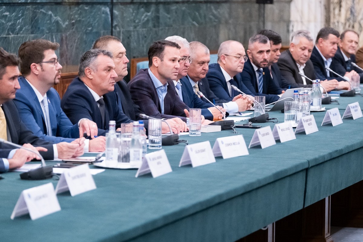 Primarii de municipii i-au transmis lui Orban că bugetele locale au scăzut drastic. „Nu putem să convenim asupra tuturor doleanţelor, dar vom încerca”
