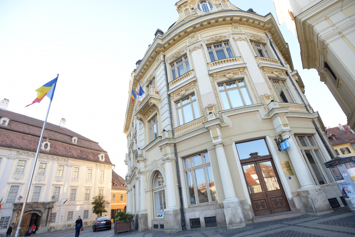Din 18 mai, direcțiile și serviciile Primăriei Sibiu reiau audiențele cu cetățenii