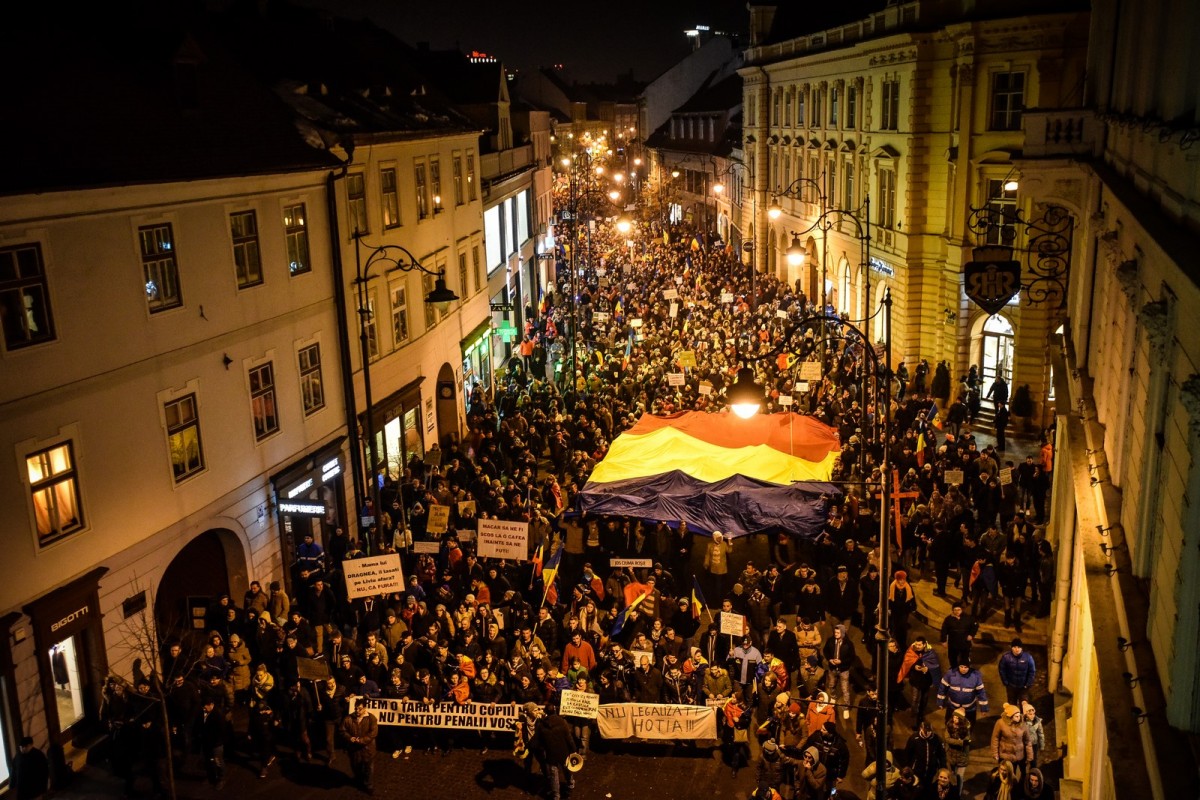 Fotoreportaj. Cum a arătat Sibiul seara trecută #rezist