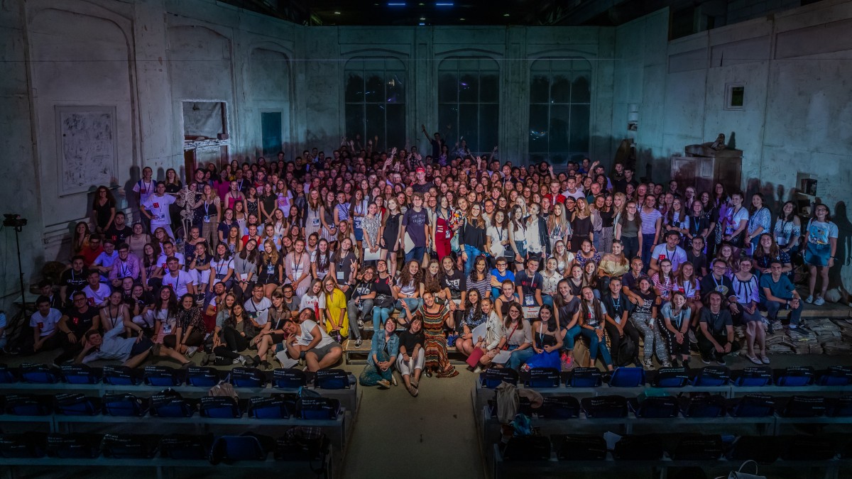 Au început înscrierile pentru Programul de Voluntariat la FITS și TNRS