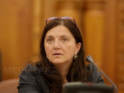 Ministrul Justiţiei vrea eliminarea articolului care reduce pedepsele pentru deţinuţii scriitori: E un fenomen scăpat de sub control