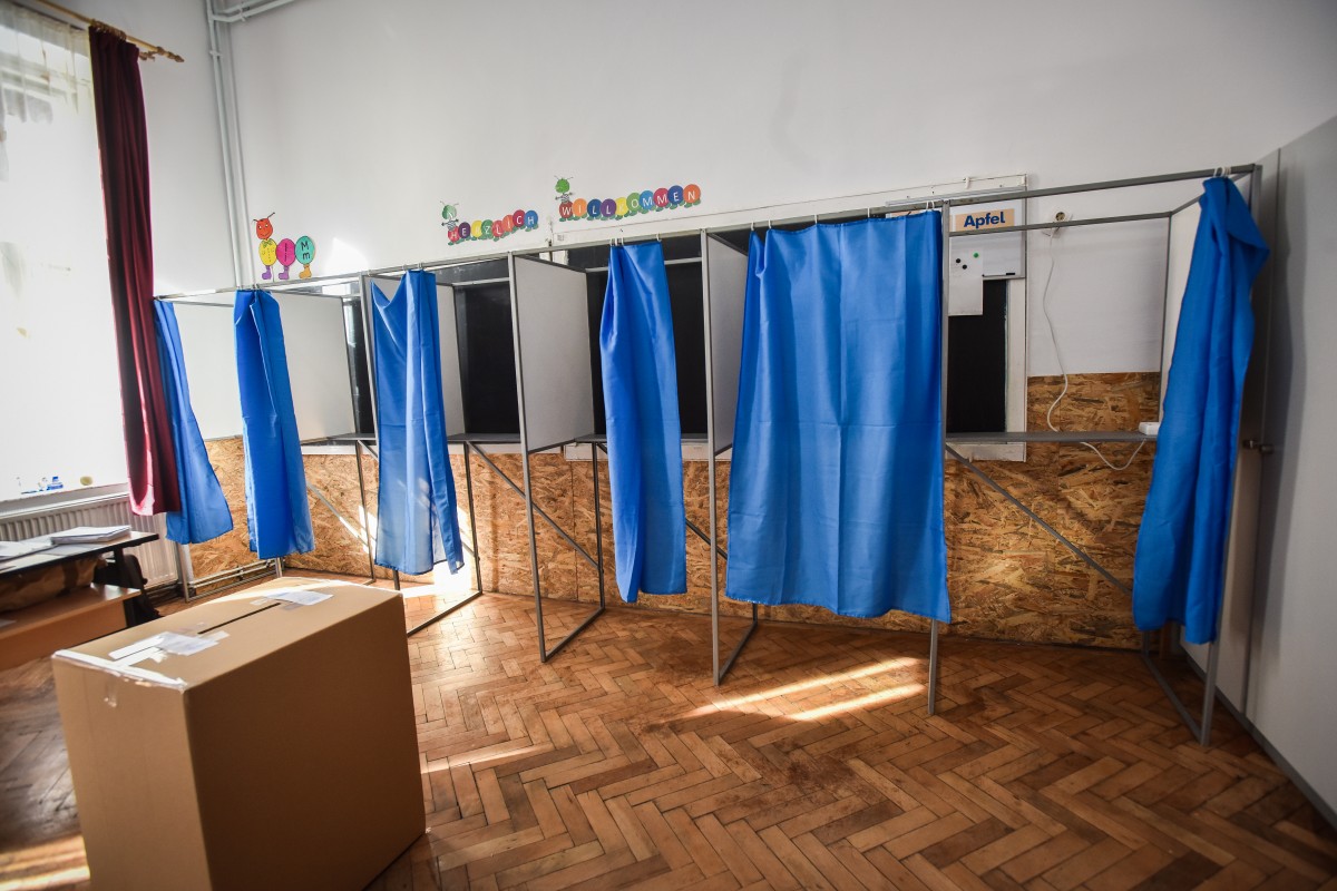 Doar 41.003 români vor vota prin corespondență