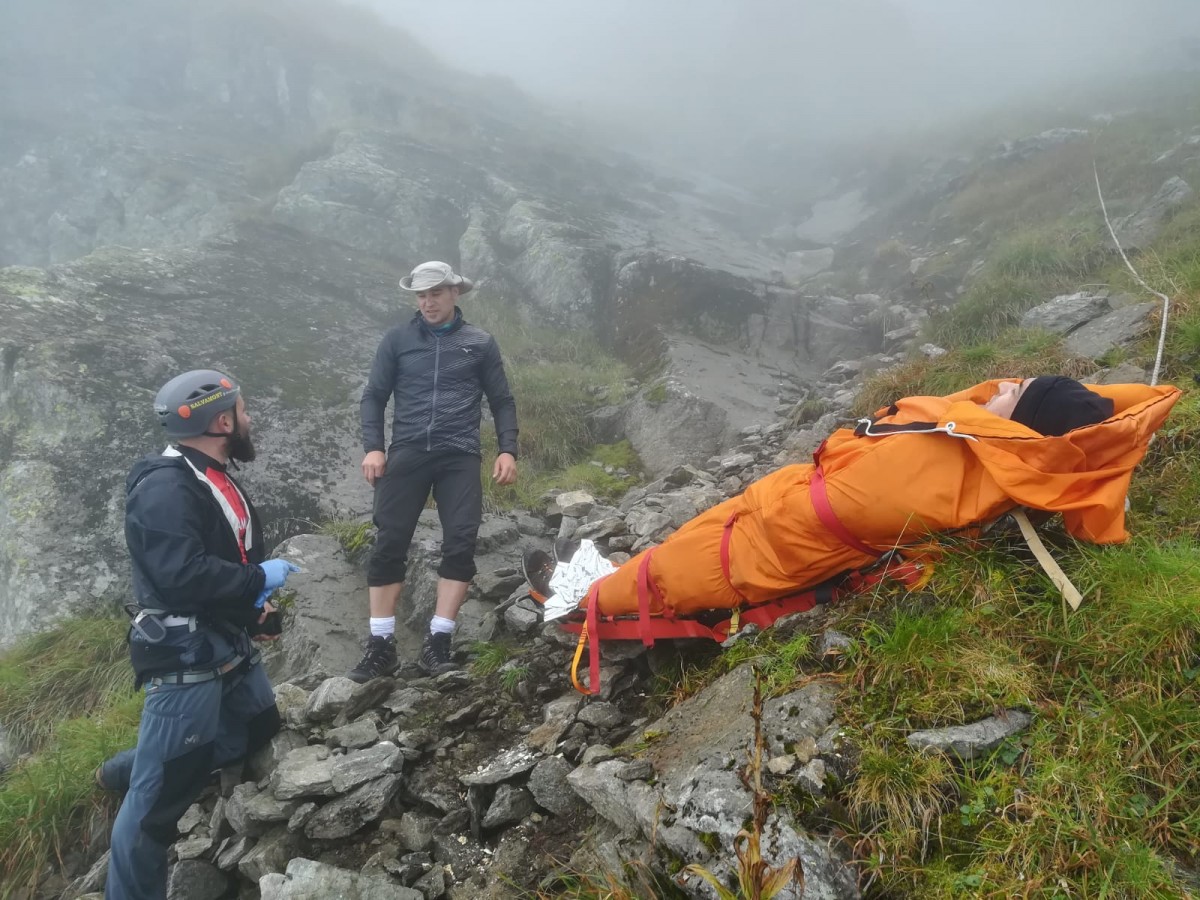 Elicopter SMURD, chemat pentru salvarea unui turist român în Munții Făgăraș