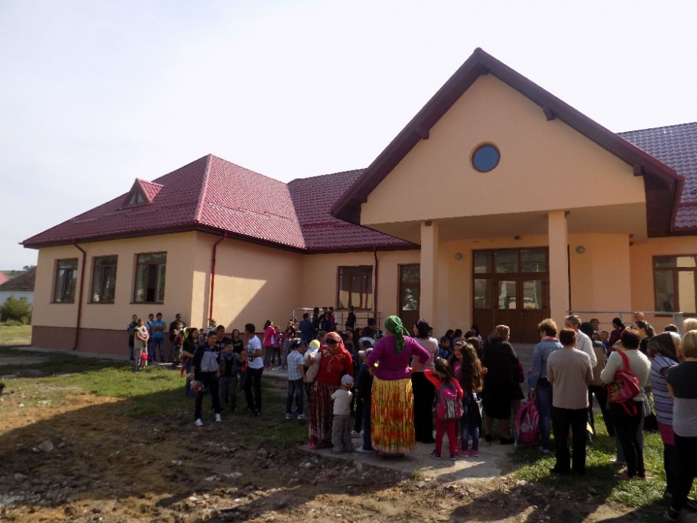 Peste 200 de copii au lipsit 3 zile de la școală pentru că era murdar și frig. Director: Salut decizia părinților, banii elevilor sunt furați cu acte în regulă