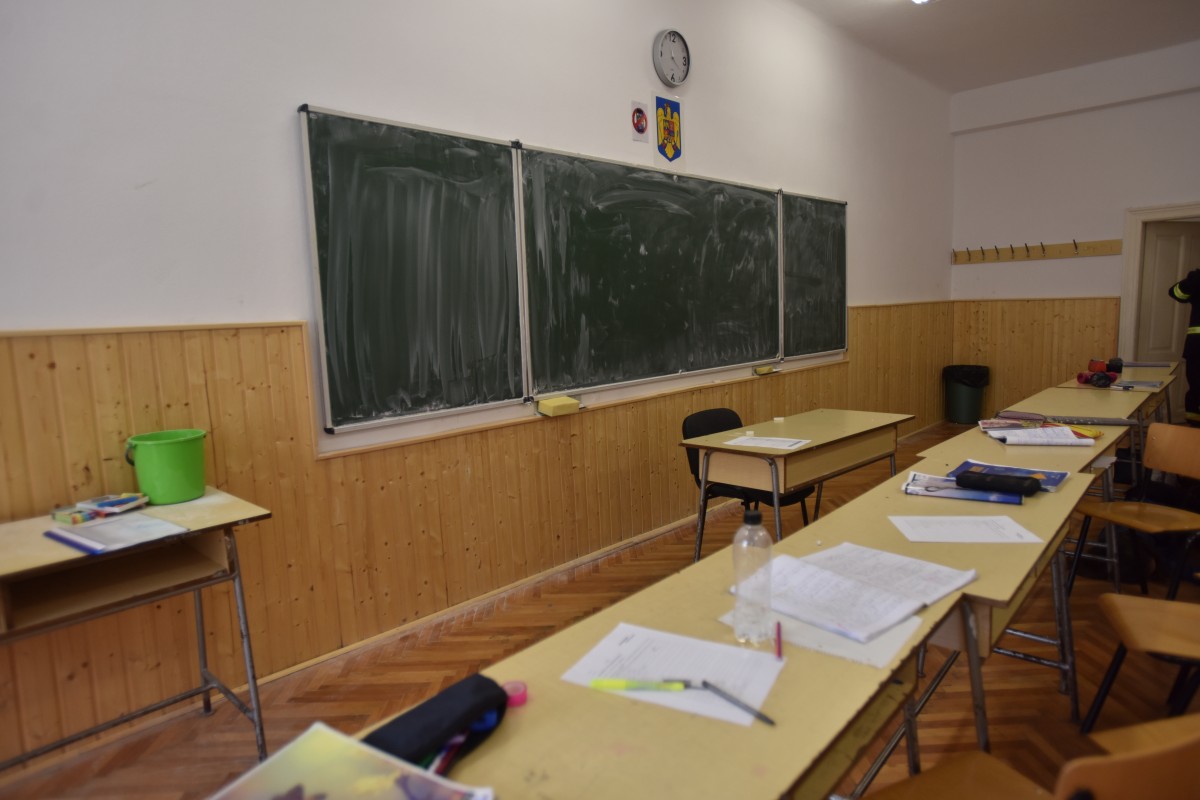 Cursuri suspendate la două clase ale Școlii 25, din cauza gripei