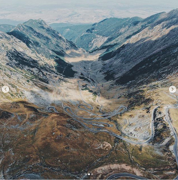 Un mare jucător de tenis, în vizită pe Transfăgărășan. S-a întâlnit și cu ursul FOTO