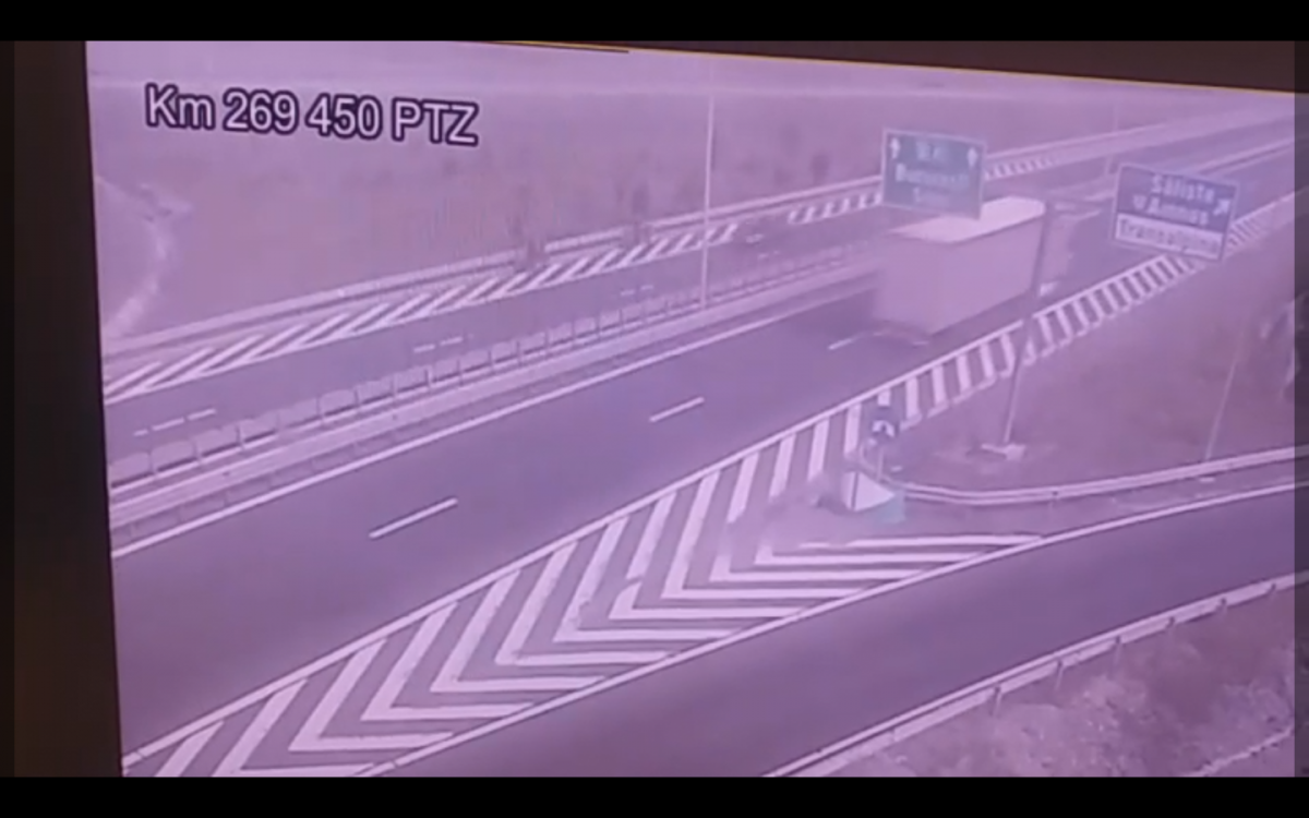 VIDEO Motocicliști pe contrasens, pe A1, la Săliște