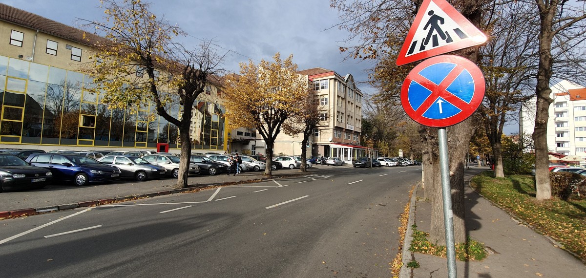 ”Este un carnagiu!” Un semn pentru ”Oprirea interzisă” a stârnit revoltă printre șoferi