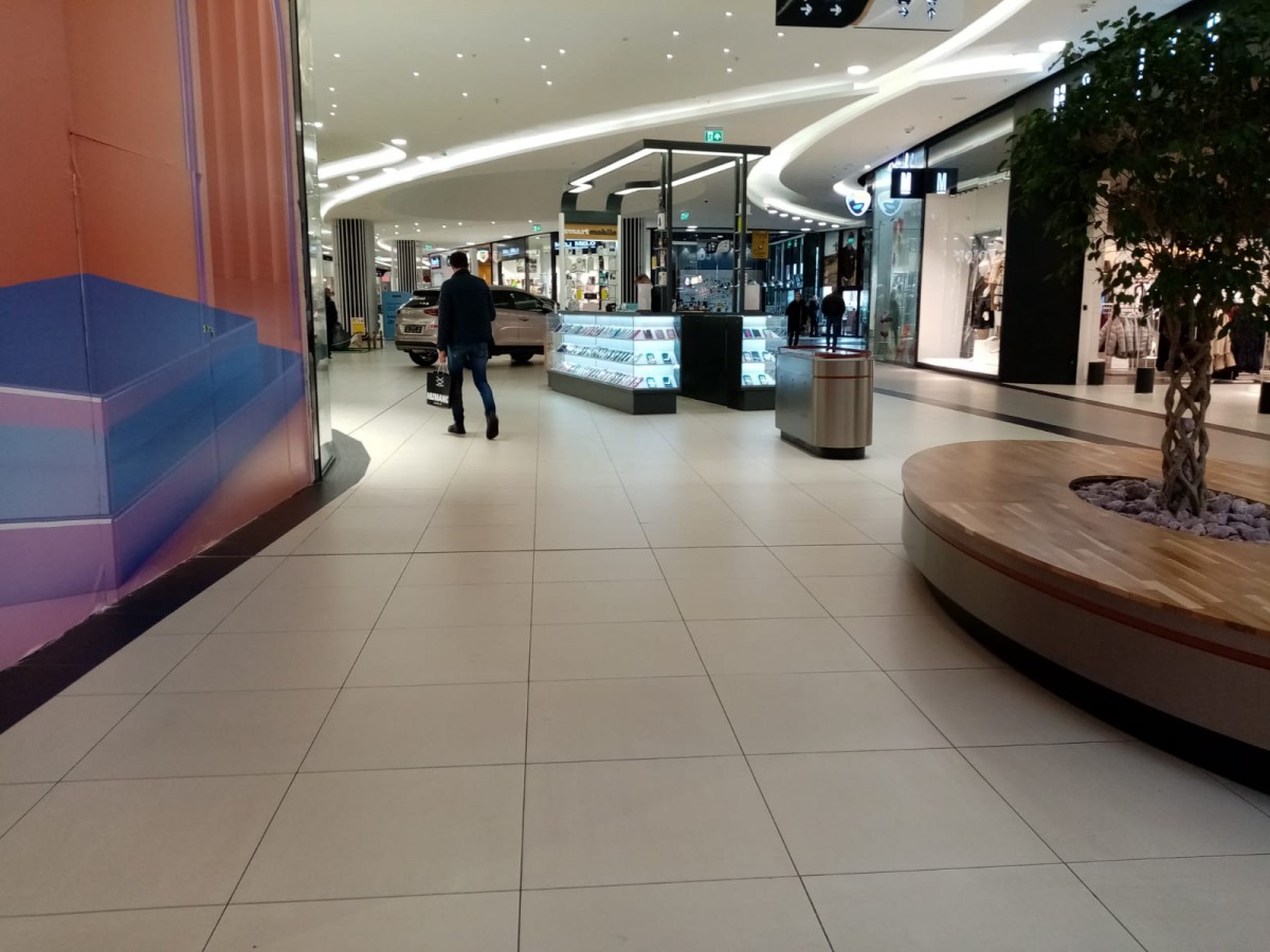 Celălalt mall „al Sibiului”: Liniște și pace