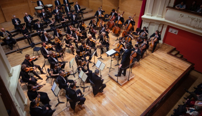 Filarmonica de Stat Sibiu propune un concert inedit de Crăciun la Mediaș