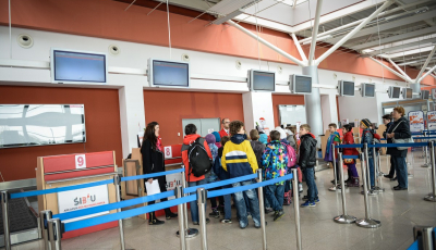 Cât de mulțumiți sunteți de aeroport și ce destinații noi v-ați dori? Chestionar lansat de Aeroportul Sibiu