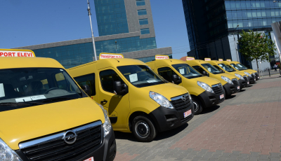 Transport gratuit pentru elevii care fac naveta