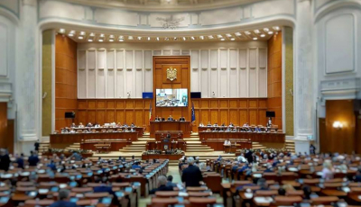 Camera Deputaților: Modificări privind concediul de odihnă al salariaților de la stat care cumulează funcții