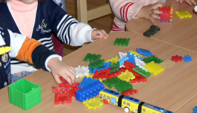 Suspendarea cursurilor la Grădinița din Șelimbăr, susținută de părinți. Se va redeschide vineri