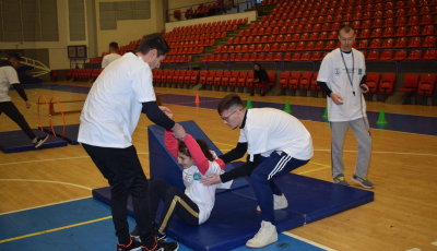 Competiție sportivă neconvențională la Sala Transilvania. „Gala Sportivă a Persoanelor cu Dizabilități”