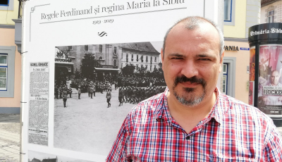 INTERVIU despre vizita regelui Ferdinand și a reginei Maria în Sibiu: fotografii inedite în Piața Mare