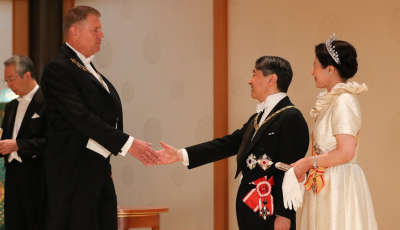 Prim-ministrul Japoniei a lăudat Sibiul în discuția cu președintele Klaus Iohannis