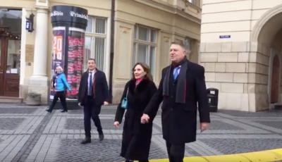 Președintele Iohannis participă la Slujba de Crăciun în Sibiu