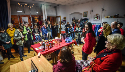 FOTO S-a deschis primul magazin de fapte bune din Sibiu. „Îl așteptam de mult”