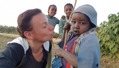 Sibiancă voluntară în Etiopia. „Nu o să uit sentimentul de disperare, de a te implora să îi alegi, să îi vadă medicul”