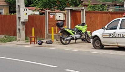 Bărbat prins beat în timp ce conducea un moped între Avrig și Mârșa. Riscă închisoare