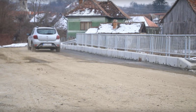 Autoritățile județene au recepționat un pod nou la Săsăuș