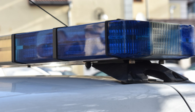 Copil de opt ani acroșat de mașină: Șoferul s-a asigurat că e bine, apoi a plecat de la locul accidentului. Acum este cercetat penal