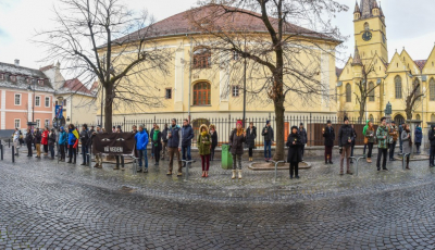 669. Ultimul protest al comunității Vă vedem din Sibiu: ”e material de studiu pentru politicienii europeni” VIDEO