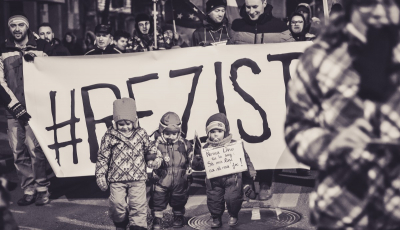 FOTO - VIDEO Mii de sibieni protestează: Să vă fie frică, țara se ridică!