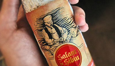 Salamul de Sibiu nu este făcut cu carne locală. Nici măcar cu carne din țară