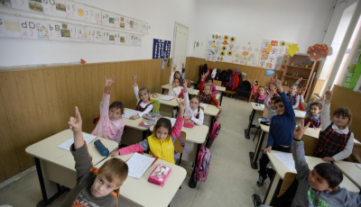 Ministrul Educației anunță că școlile vor fi închise la apariția primului caz de coronavirus