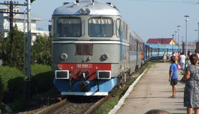 Femeie lovită de tren pe Valea Oltului