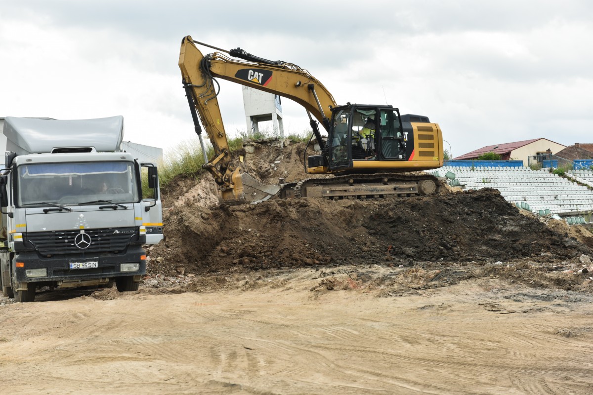 Teodor Birț despre stadiul lucrărilor la Stadion: Primii care suferă suntem noi (...) Refuz ideea retrogradării