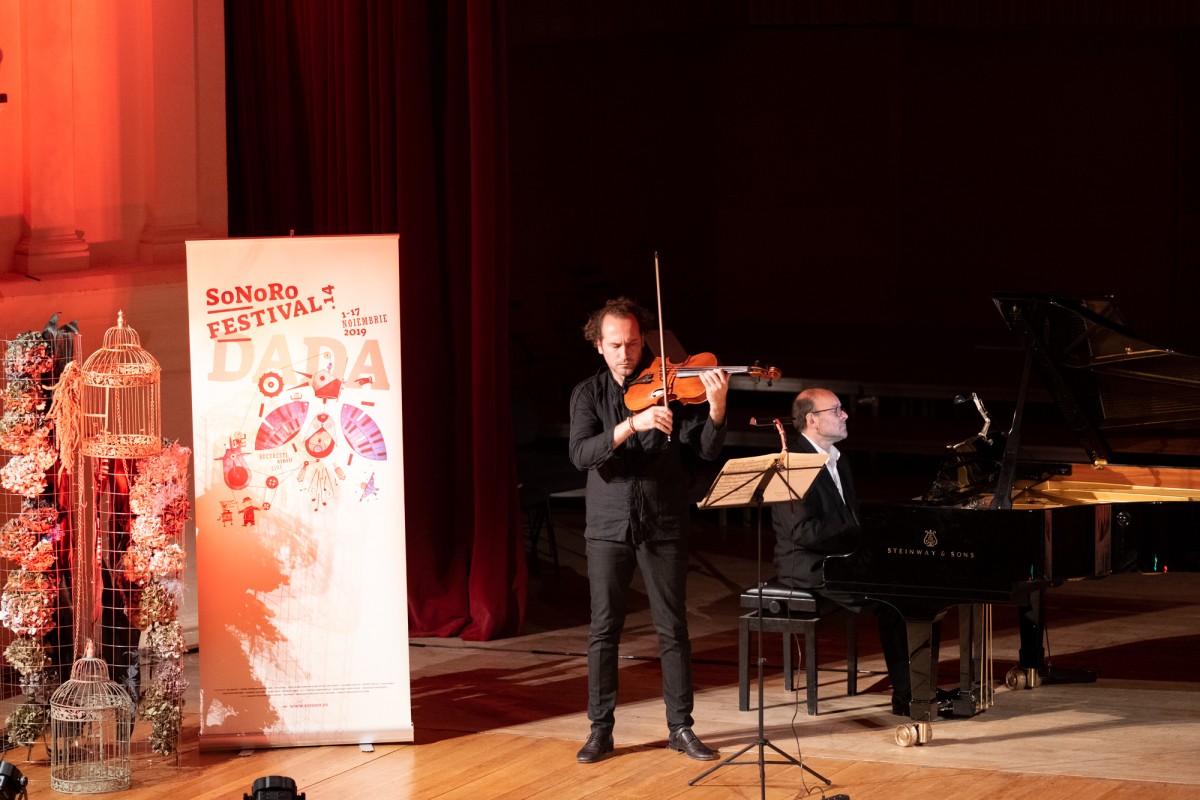Muzică de cameră, câteva rețete citite de muzicieni și un atelier de colaje pentru copii – reperele prezenței Festivalului SoNoRo XIV DaDa la SIBIU