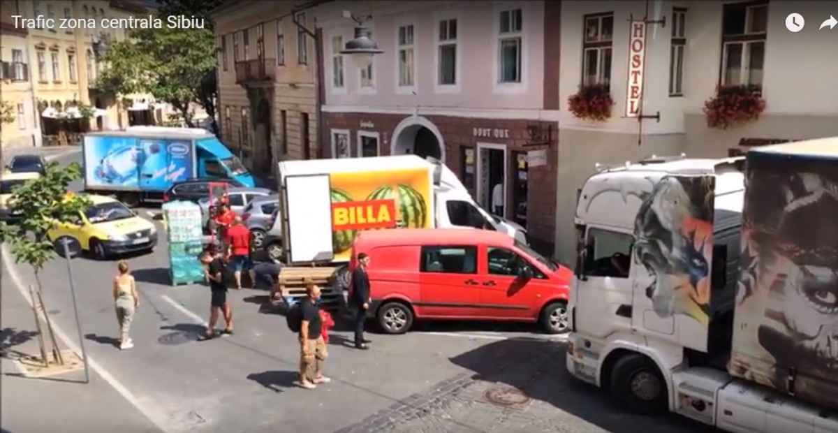 5 minute din traficul rutier din zona centrală a Sibiului | Video