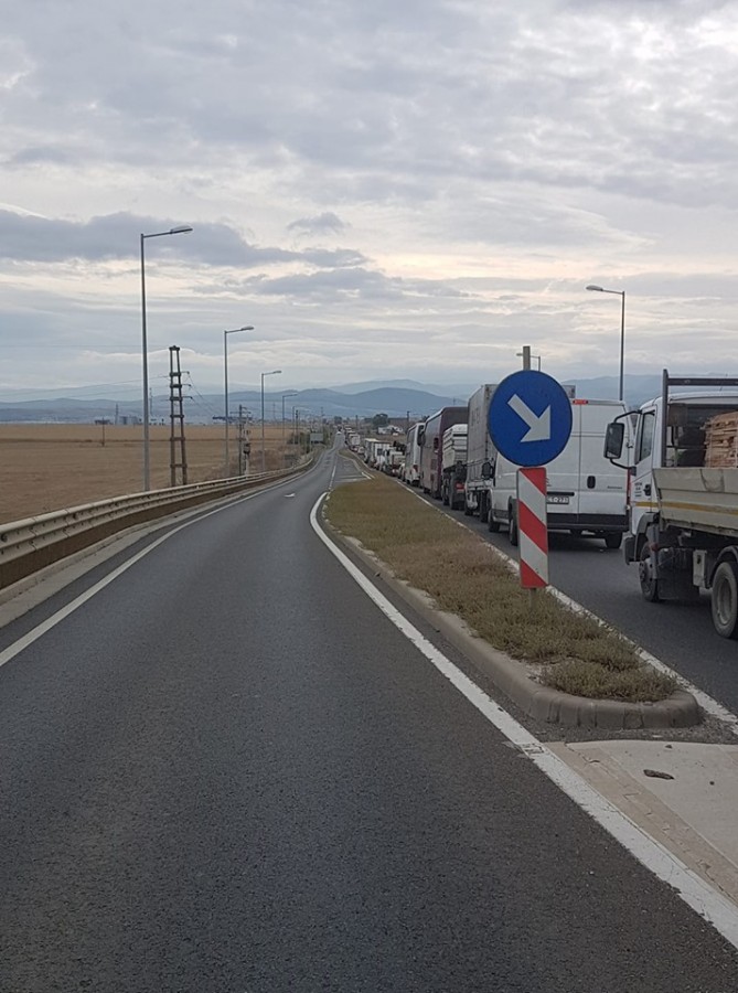 Trafic îngreunat spre Sebeș după închiderea autostrăzii A1