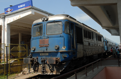 Bărbat călcat de tren în Gara Sibiu. Doctorii i-au amputat piciorul